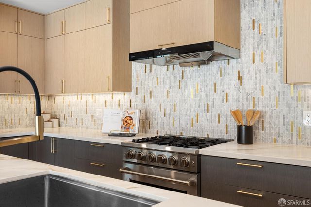 571 Gates Street, San Francisco, CA 94110