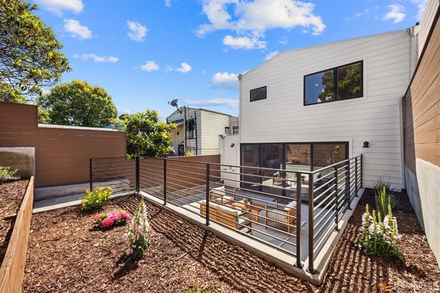 571 Gates Street, San Francisco, CA 94110