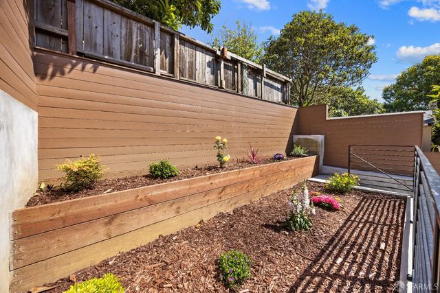 571 Gates Street, San Francisco, CA 94110