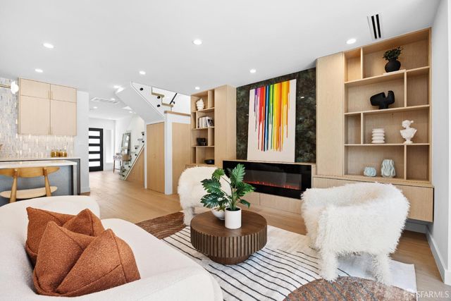 571 Gates Street, San Francisco, CA 94110