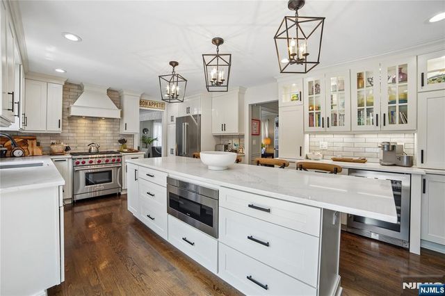 33 Frederick Drive, West Milford, NJ 07480