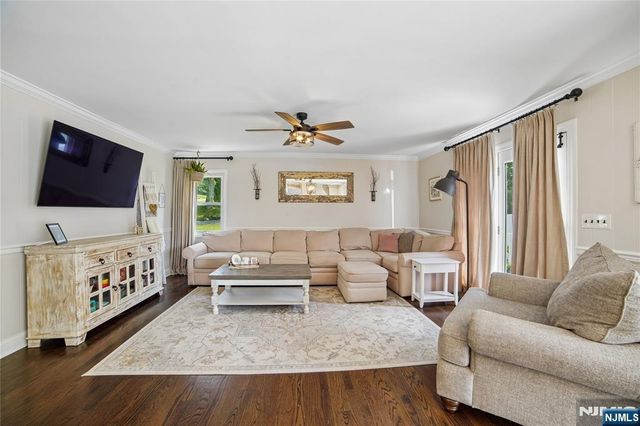 33 Frederick Drive, West Milford, NJ 07480