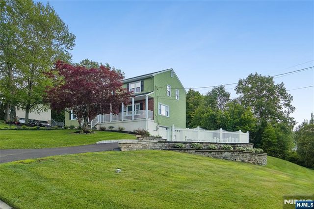 33 Frederick Drive, West Milford, NJ 07480