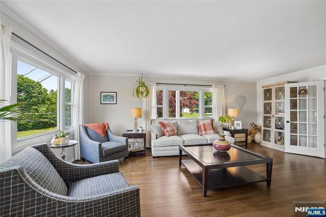 33 Frederick Drive, West Milford, NJ 07480