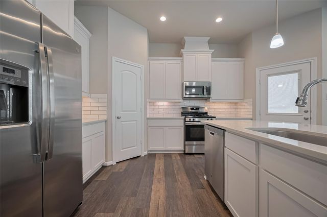 363 Biltmore Loop, Montgomery, TX 77316