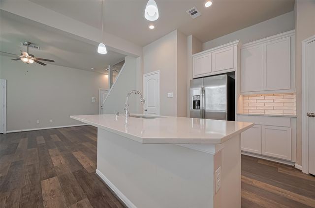 363 Biltmore Loop, Montgomery, TX 77316
