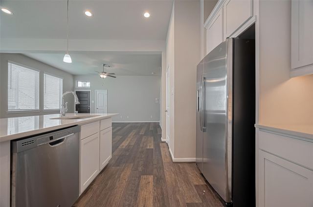 363 Biltmore Loop, Montgomery, TX 77316