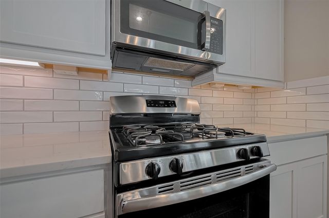 363 Biltmore Loop, Montgomery, TX 77316
