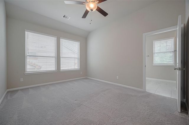 363 Biltmore Loop, Montgomery, TX 77316
