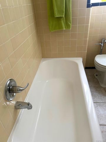 90 BRYANT Avenue Croydon-2.C, White Plains, NY 10605