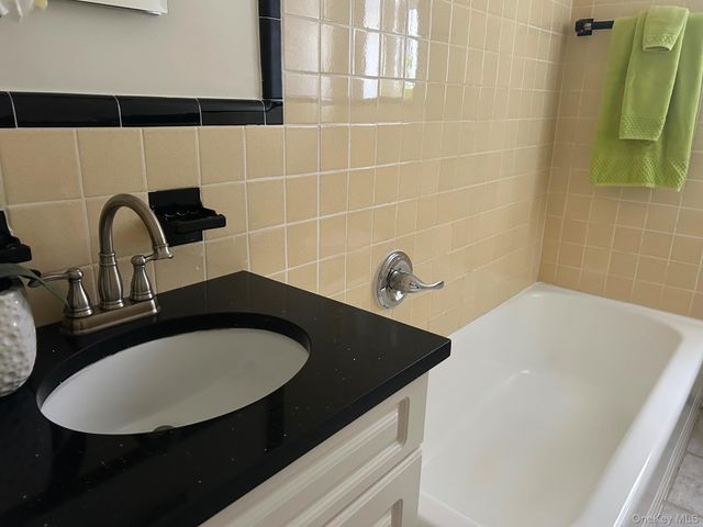 90 BRYANT Avenue Croydon-2.C, White Plains, NY 10605