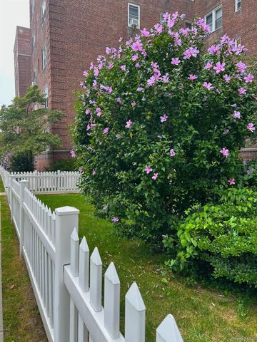 90 BRYANT Avenue Croydon-2.C, White Plains, NY 10605