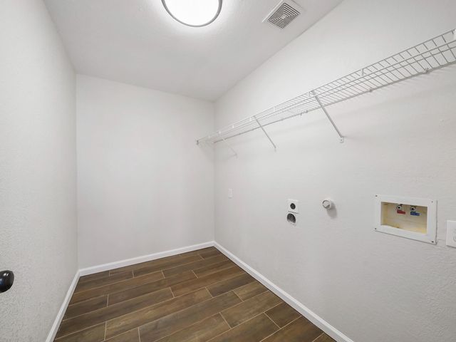 3301 Clover Hill Lane, Texas City, TX 77591