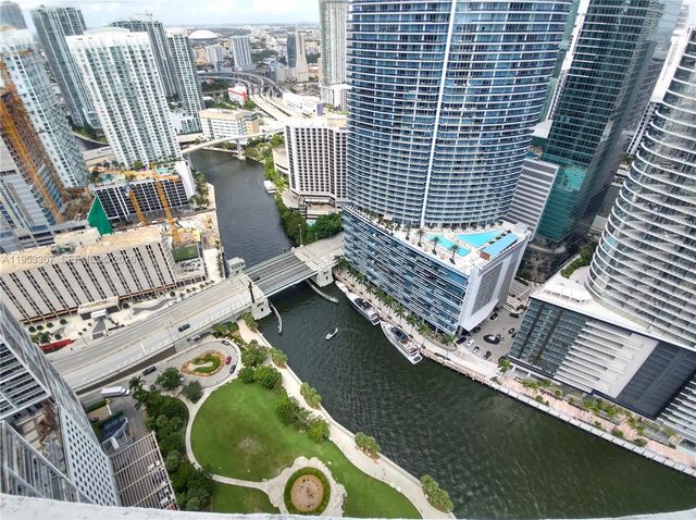 465 Brickell Ave 4402, Miami, FL 33131