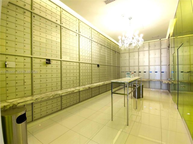 465 Brickell Ave 4402, Miami, FL 33131