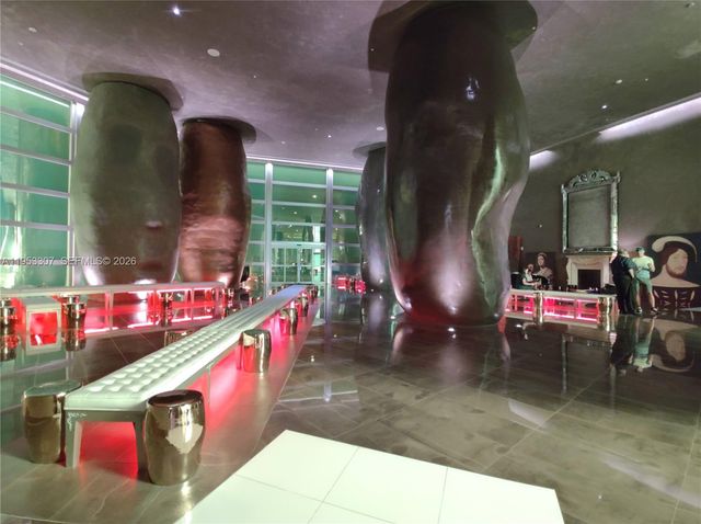 465 Brickell Ave 4402, Miami, FL 33131