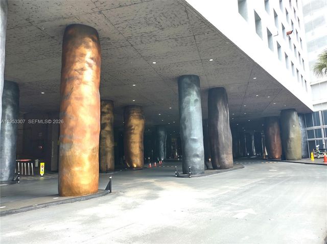 465 Brickell Ave 4402, Miami, FL 33131