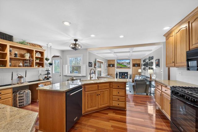 3445 E Elmwood DRIVE, Elmwood Park, WI 53405
