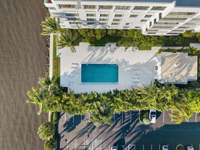 2860 S Ocean Boulevard 601, Palm Beach, FL 33480