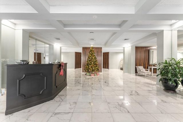 2860 S Ocean Boulevard 601, Palm Beach, FL 33480