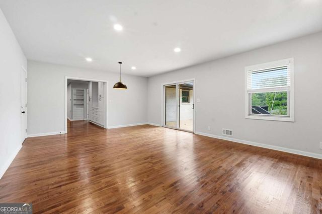 26 Vanguard Circle SW, Marietta, GA 30060