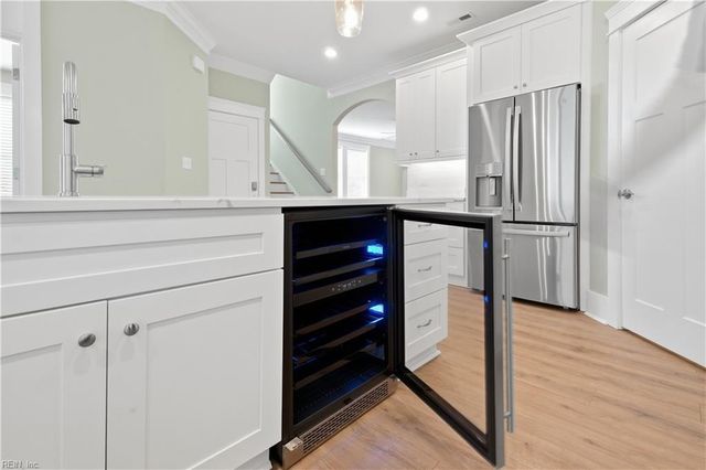 859 Little Bay AVE, Norfolk, VA 23503