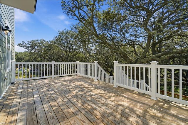 859 Little Bay AVE, Norfolk, VA 23503