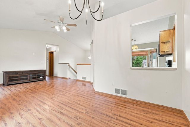 2567 91st Avenue NE, Blaine, MN 55449