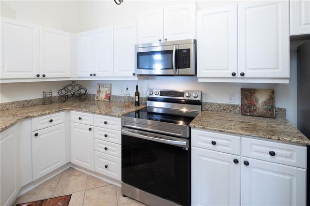 3334 Peachtree NE Road 1711, Atlanta, GA 30326