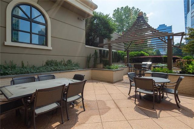 3334 Peachtree NE Road 1711, Atlanta, GA 30326