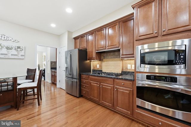 20789 RED CEDAR DR, Leesburg, VA 20175