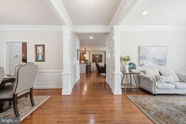 20789 RED CEDAR DR, Leesburg, VA 20175