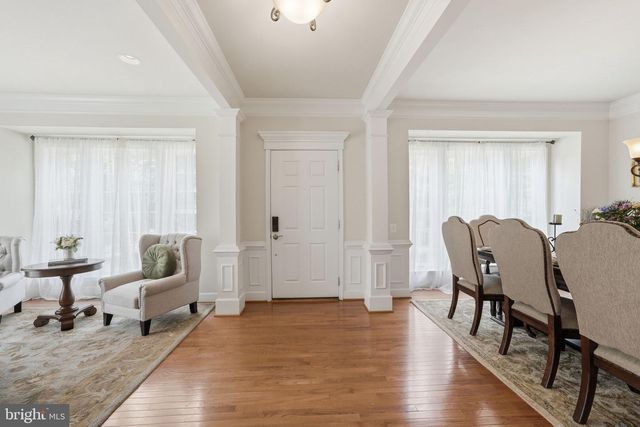 20789 RED CEDAR DR, Leesburg, VA 20175