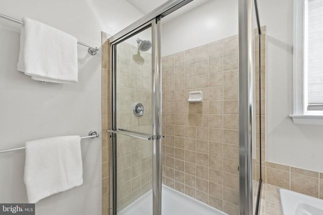 20789 RED CEDAR DR, Leesburg, VA 20175