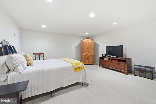 20789 RED CEDAR DR, Leesburg, VA 20175