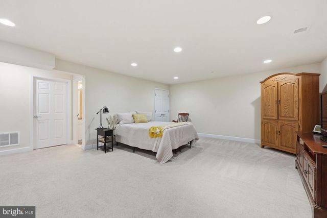 20789 RED CEDAR DR, Leesburg, VA 20175
