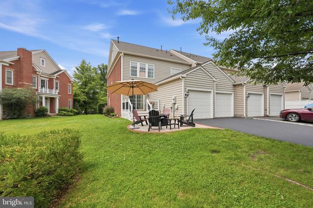 20789 RED CEDAR DR, Leesburg, VA 20175