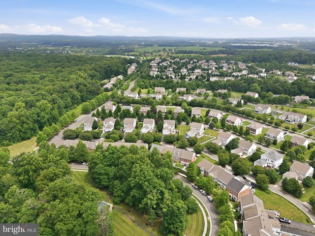 20789 RED CEDAR DR, Leesburg, VA 20175