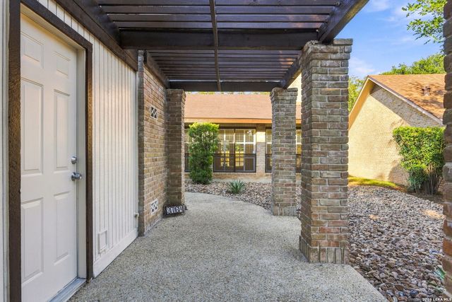 3764 HUNTERS CIR, San Antonio, TX 78230