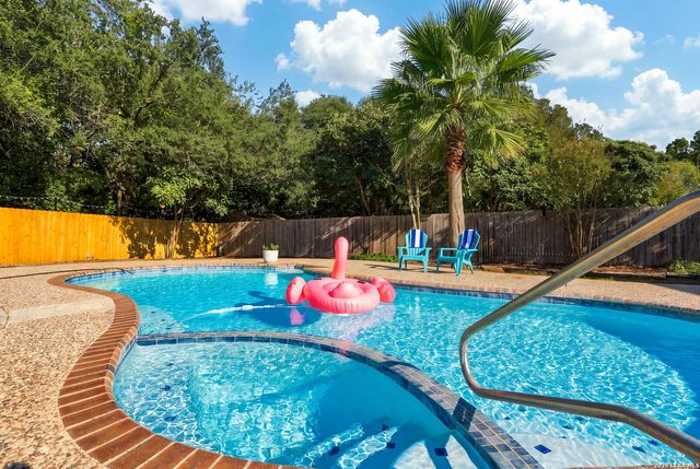 3764 HUNTERS CIR, San Antonio, TX 78230