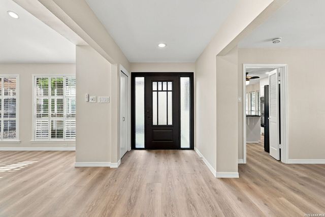 3764 HUNTERS CIR, San Antonio, TX 78230