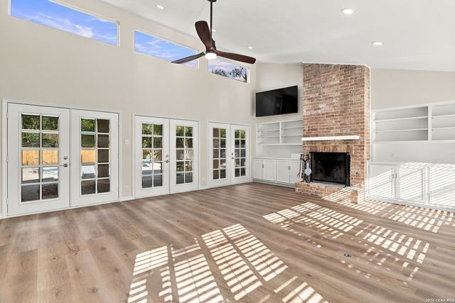 3764 HUNTERS CIR, San Antonio, TX 78230