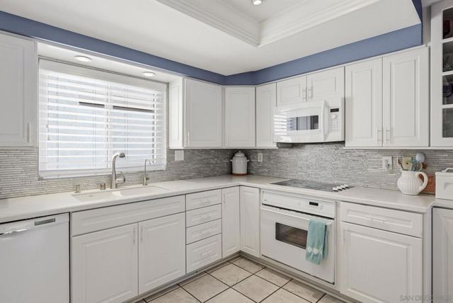 591 S Sierra 42, Solana Beach, CA 92075