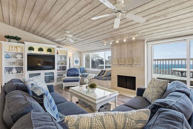 591 S Sierra 42, Solana Beach, CA 92075