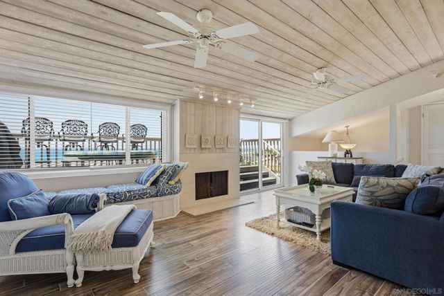 591 S Sierra 42, Solana Beach, CA 92075