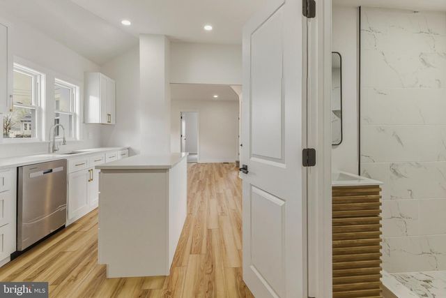 110 WASHINGTON AVE, Williamstown, NJ 08094