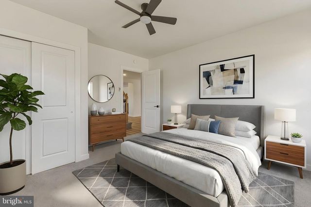 110 WASHINGTON AVE, Williamstown, NJ 08094