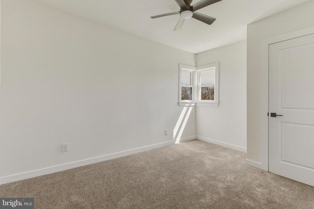 110 WASHINGTON AVE, Williamstown, NJ 08094