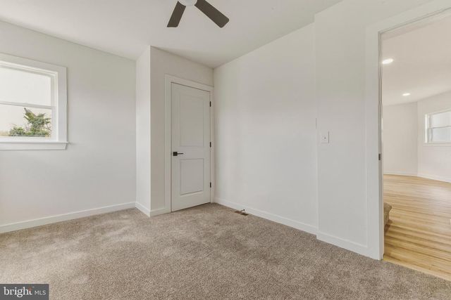 110 WASHINGTON AVE, Williamstown, NJ 08094