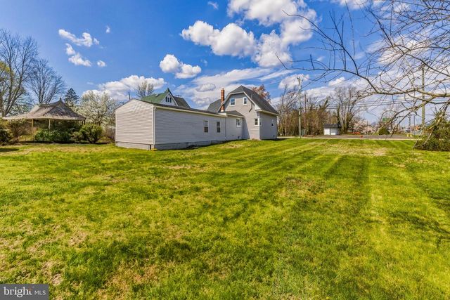 110 WASHINGTON AVE, Williamstown, NJ 08094